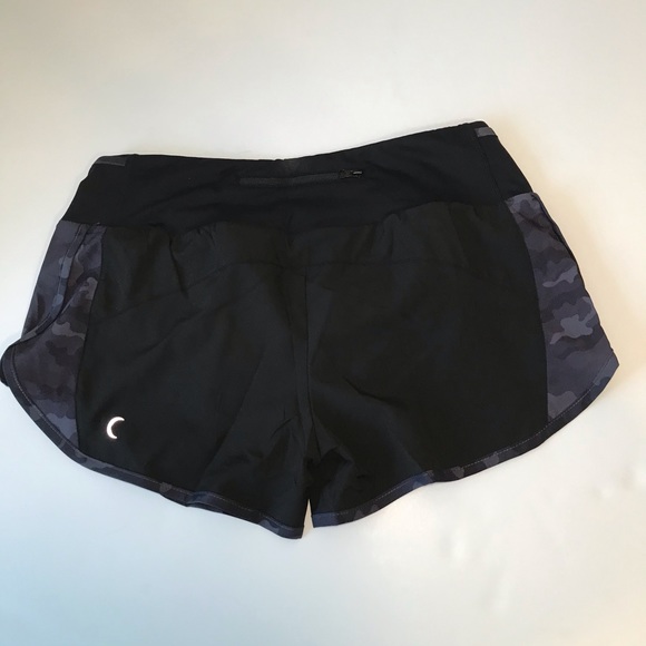 NWT Zyia Black and Camo 5 Star Short Sz M - Picture 4 of 7